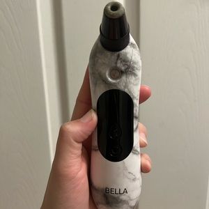 This is the BELLA from spa sciences.